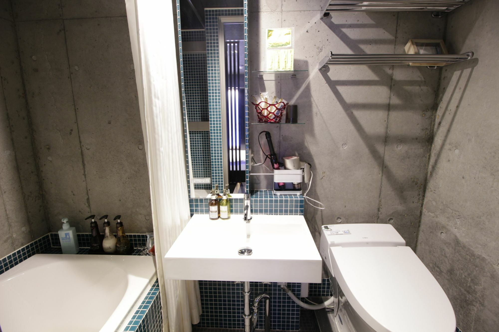 Hotel The Hotel Shinjuku (Adults Only) Tōkyō Extérieur photo