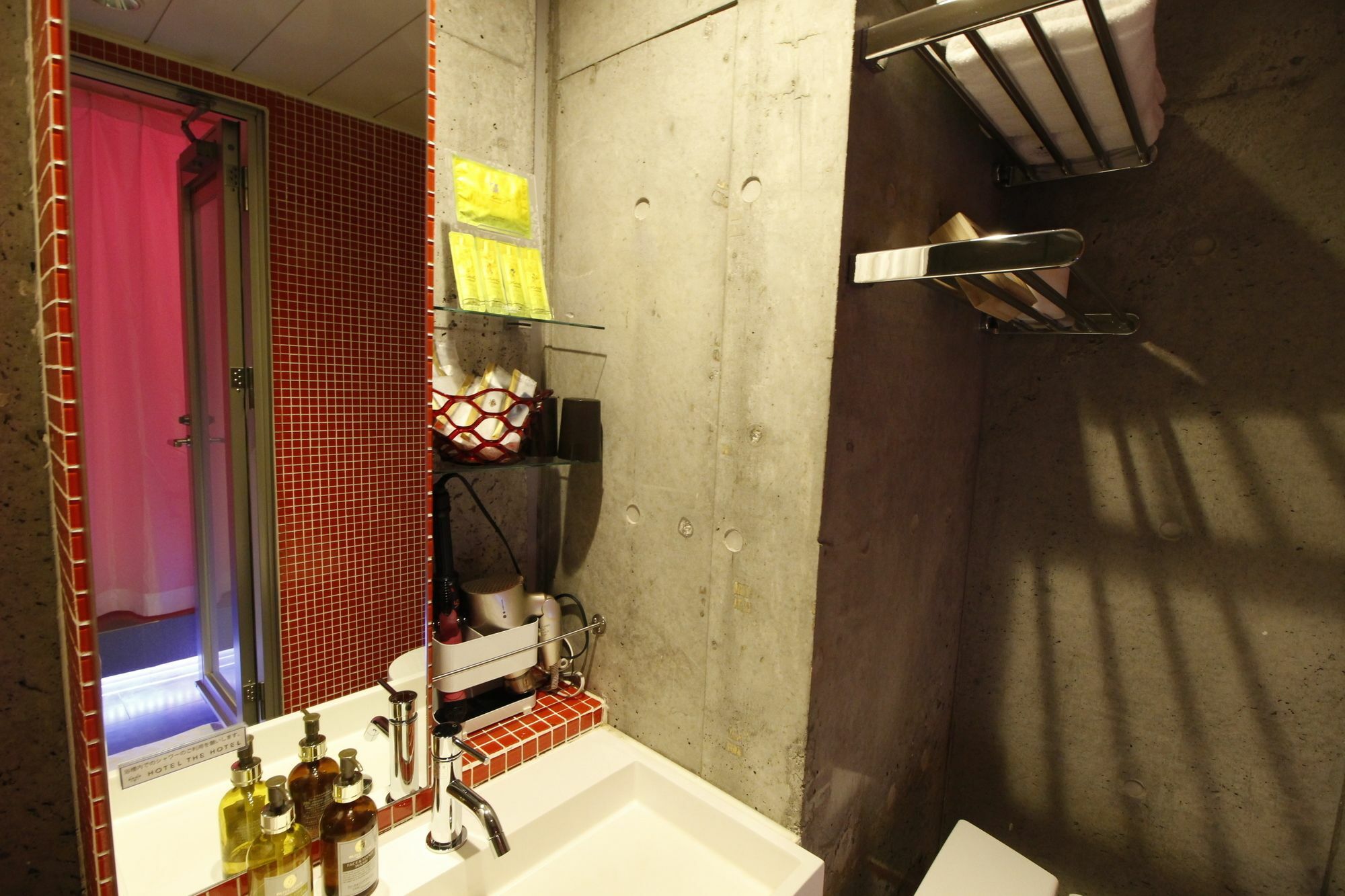 Hotel The Hotel Shinjuku (Adults Only) Tōkyō Extérieur photo